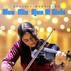 Alce mis ojos al cielo