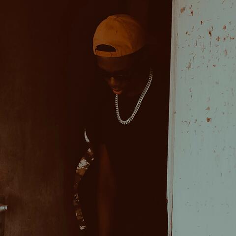 YOUNG BUCK