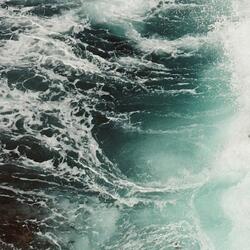 HIGH TIDE