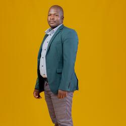 Uholwa ngubani