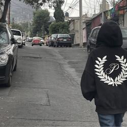 Entre La Espada Y La Frontera