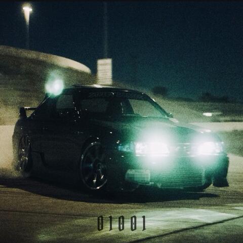 01001