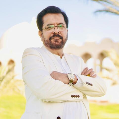 Nazar Rakhtay Hain