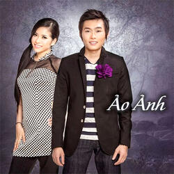 Khi em nhìn anh