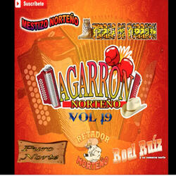 Bailando En Mi Pueblito