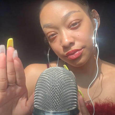 Mic Scratching & Tapping, No Talking (sooo tingly)