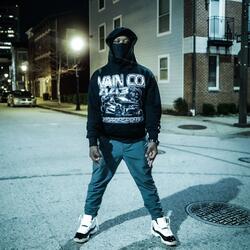 switches & bitches (feat. mjmleaky)