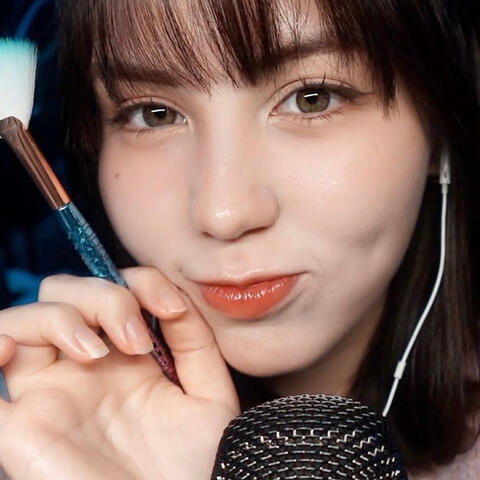 Japanese Roleplay - Friend Does ASMR For You To Help You Fall Asleep