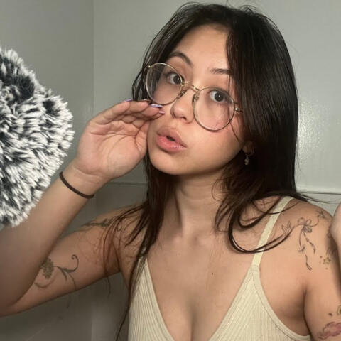 ASMR Wet vs. Dry Mouth Sounds - Who Wins?