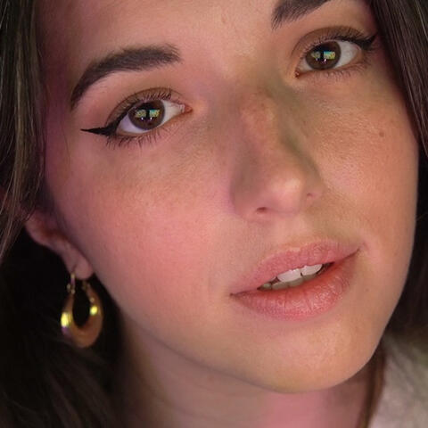 ASMR Kisses, Shhh & It's Okay (Personal Attention)