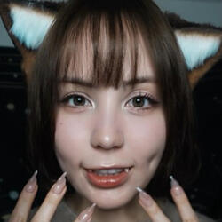 These Super Realistic Cat Claw Nails Make a Great Sound!