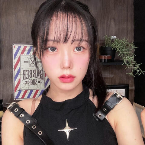 ASMR Comfortable Barber Shop Roleplay