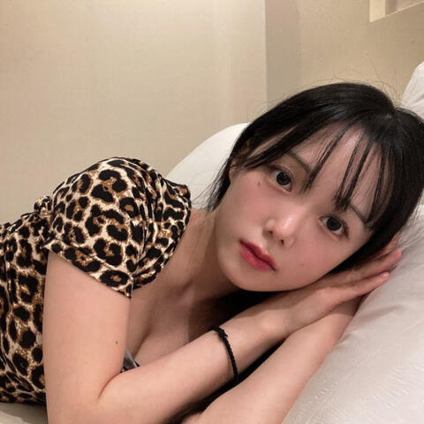 ASMR Sleeping without Washing Your Face? Girlfriend Roleplay, Skincare