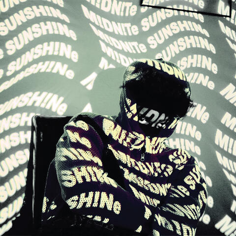 MiDNiTe SUNSHiNe