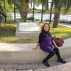 La Soledad Me Hace Sombra