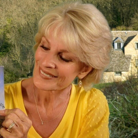 Asmr The Glorious Cotswolds - Magazine Flip!