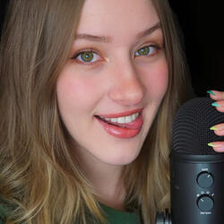 Flashlight Glow & Fluffy Brush