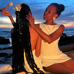 Massaging Your Scalp & Accessorizing Your Hair