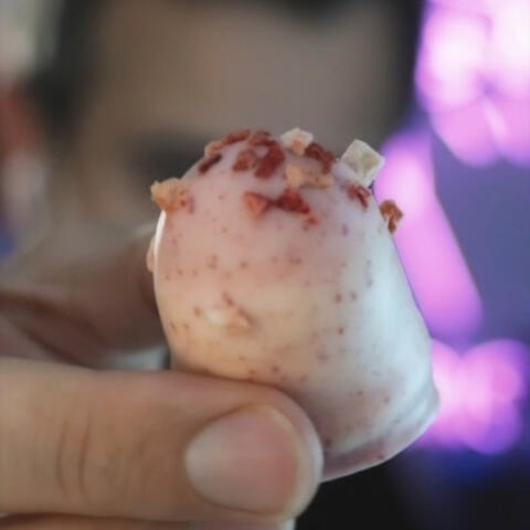 Tu Connais Ces Mini-Mousses au Chocolat ? (ASMR Eating)