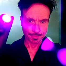 Light Cues And Side Detection