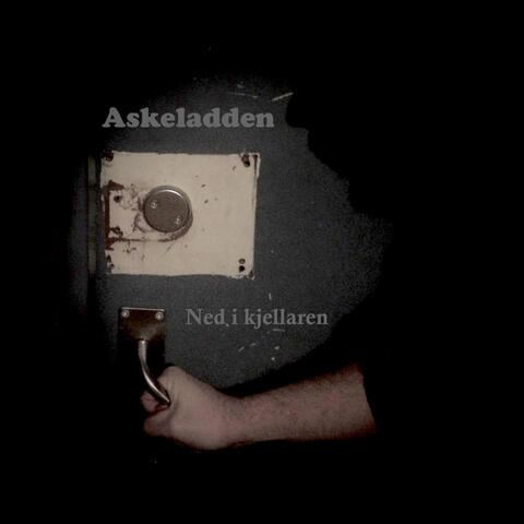 Ned I Kjellaren