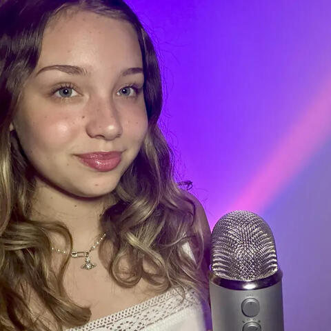 ASMR┃Clicky Whisper Ramble! (crazy life updates, i'm moving?!)