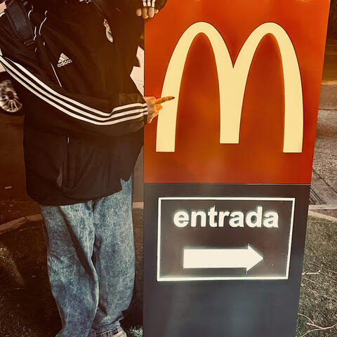 DILES QUE SON MILES