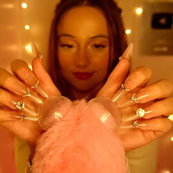 bassy tapping with fluffy mic