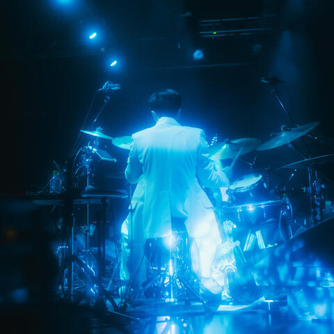 Live in THE WORLD - North America