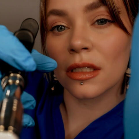 ASMR Chiropractor Adjusts Your Neck & Shoulders