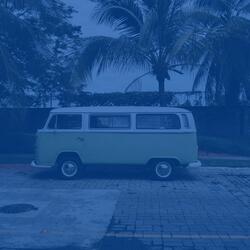 Pulsating Ambience for Daily Commutes