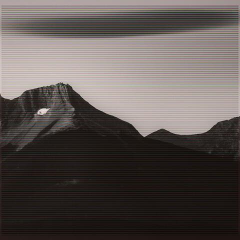 Gliding Over the Horizon