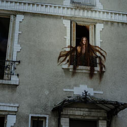 She Don't Like To Go Outside