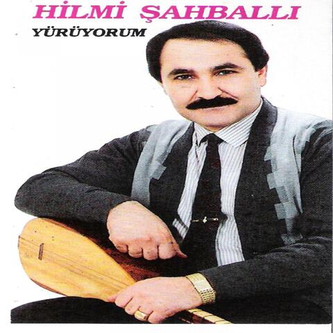 Yürüyorum
