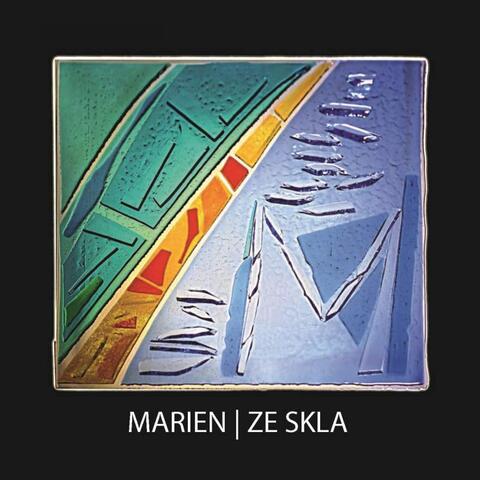 Ze skla