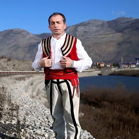 Lum flamuri si t'Ka vlla