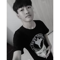 Phía Sau Một Cô Gái