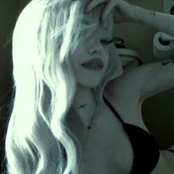 Сумасшедшая