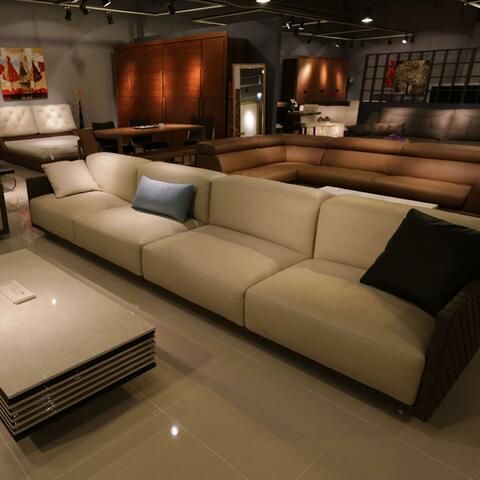 Lounge Beauty Fashion