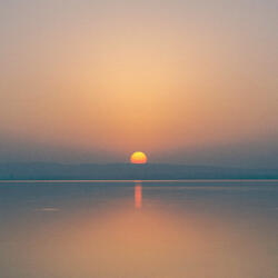 Light of Dawn (feat. Glowing Sea)