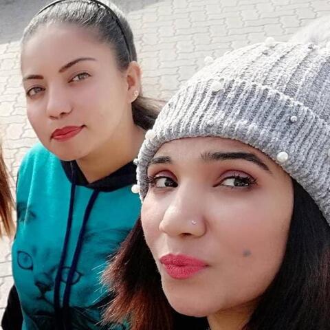 Ghar Mere Tu Awain