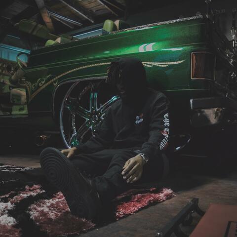Vlone Vngeliono