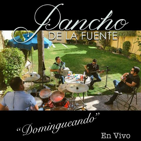 Domingueando (En Vivo)