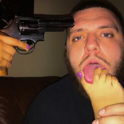 Pretty Bitches Can't Suck Dick