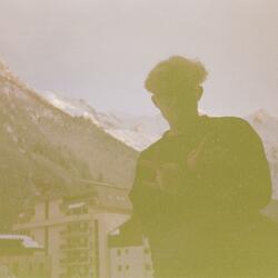 Upstairs (feat. Endyz)