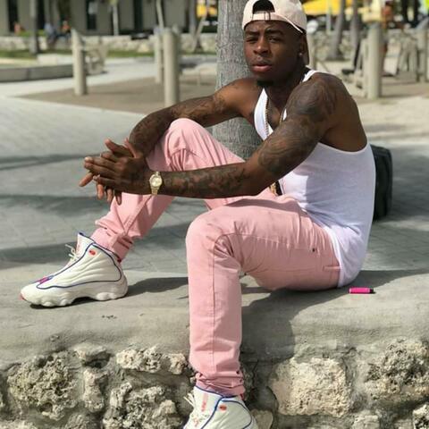 Lil Bit Of Gang Shit