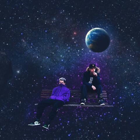 Astronaut (feat. Grxn)