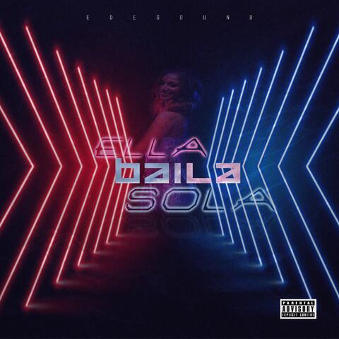 Ella baila sola