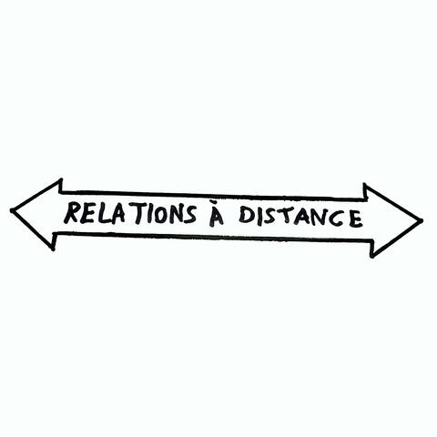 Relations à distance