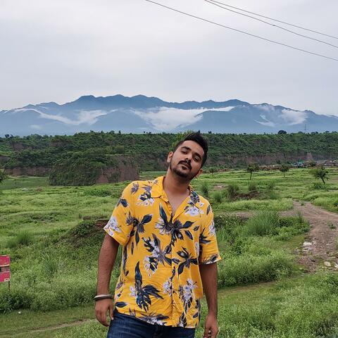 3 Baje (feat. Sameer)